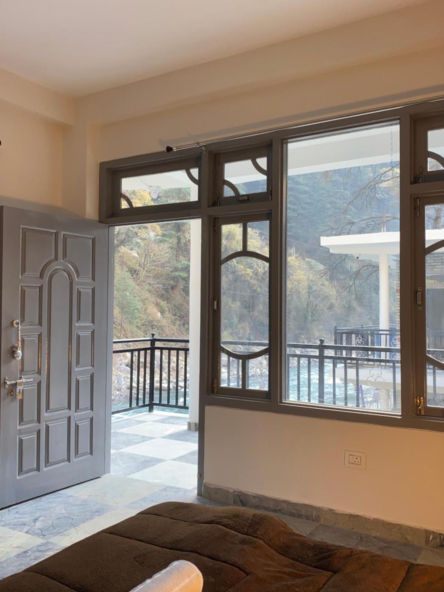 Hom House Of Mannmauji Riverside Kasol Eksteriør bilde
