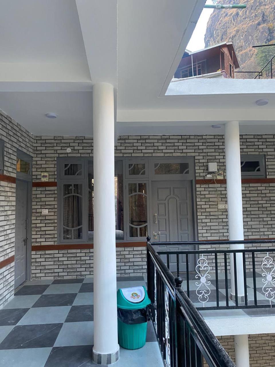 Hom House Of Mannmauji Riverside Kasol Eksteriør bilde